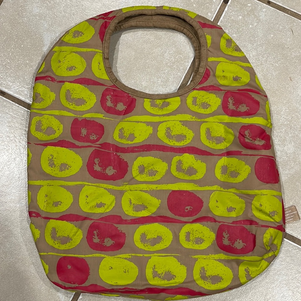 DKNY Be Delicious canvas shopping bag.